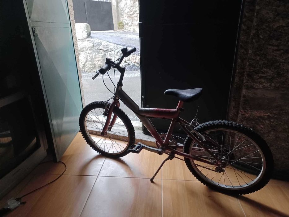 Bicicleta de criança roda 20