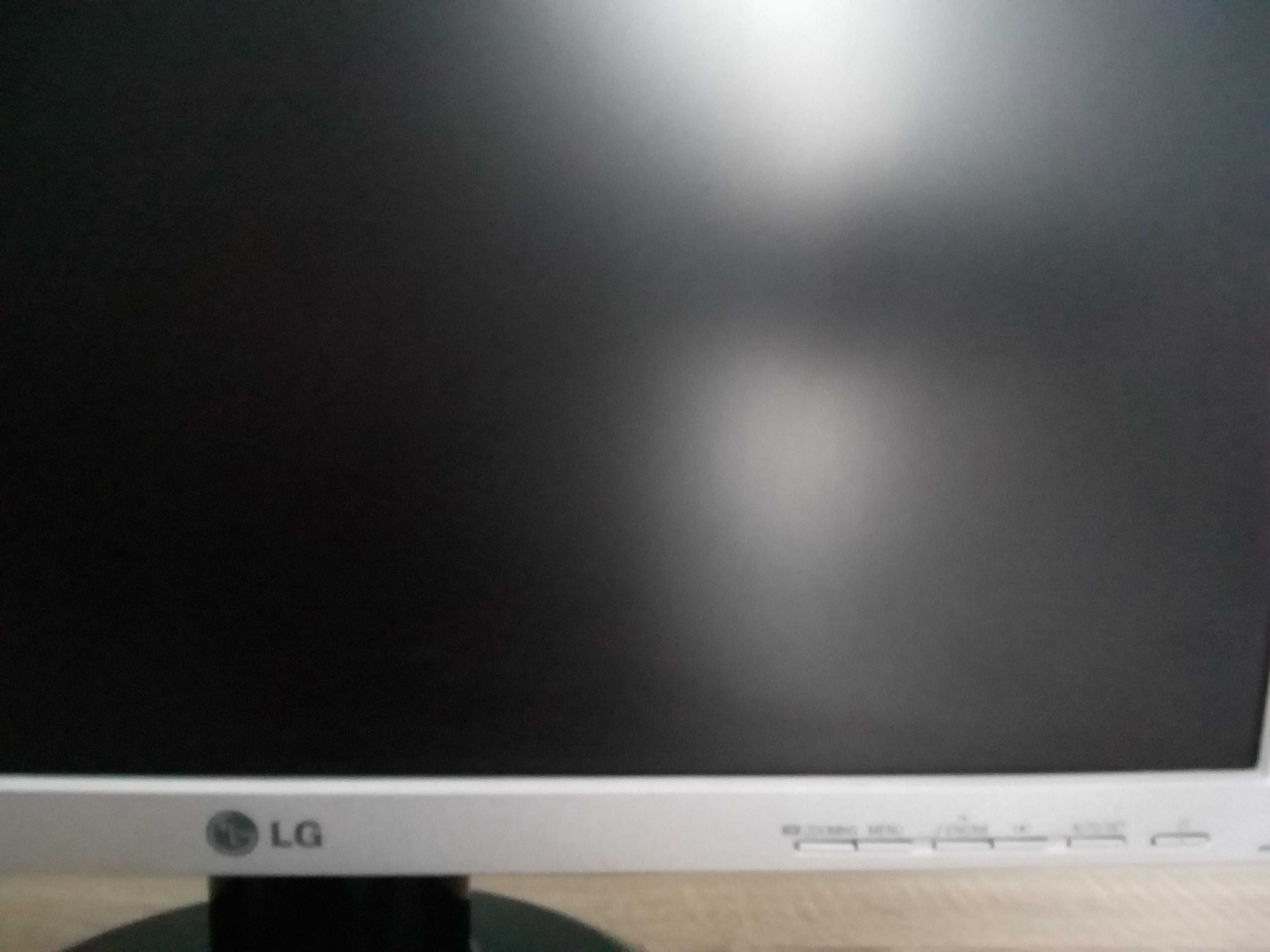 Monitor LG Flatron L225WS Stan sprawny bardzo dobry