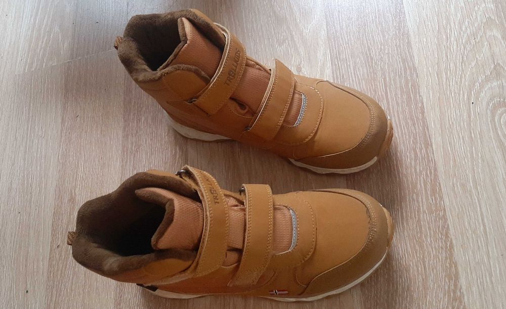 Buty Zimowe ,Jesienne z Membraną jak nowe!