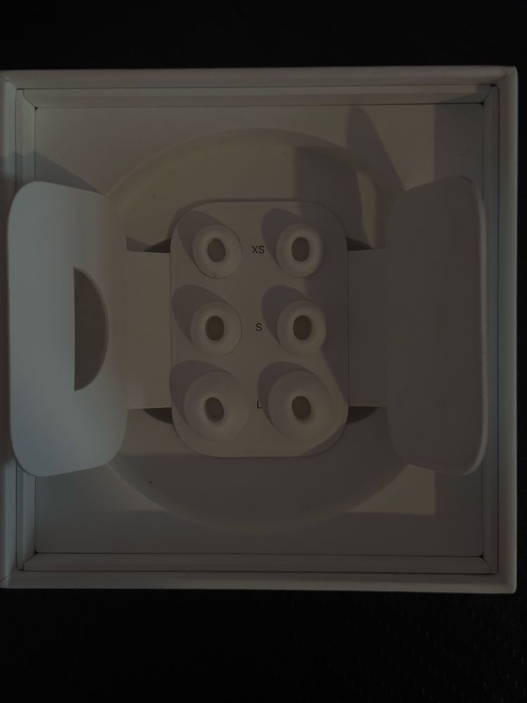 Oryginalna sluchawka AIRPODS PRO 2 GEN. z etui Lightning z Mag safe