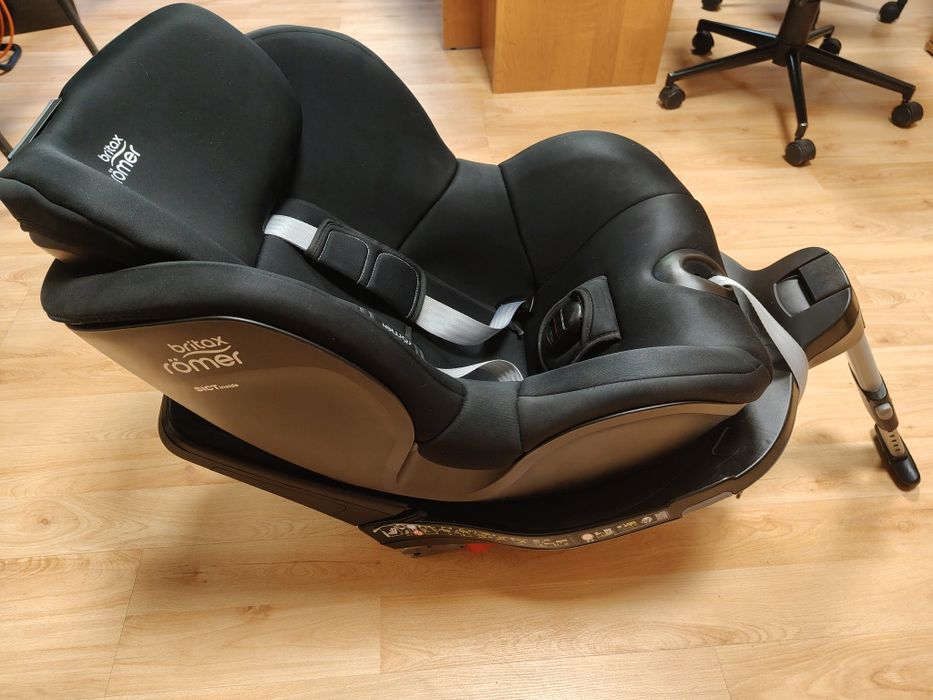 Fotelik Britax Romer Dualfix m i - SIZE