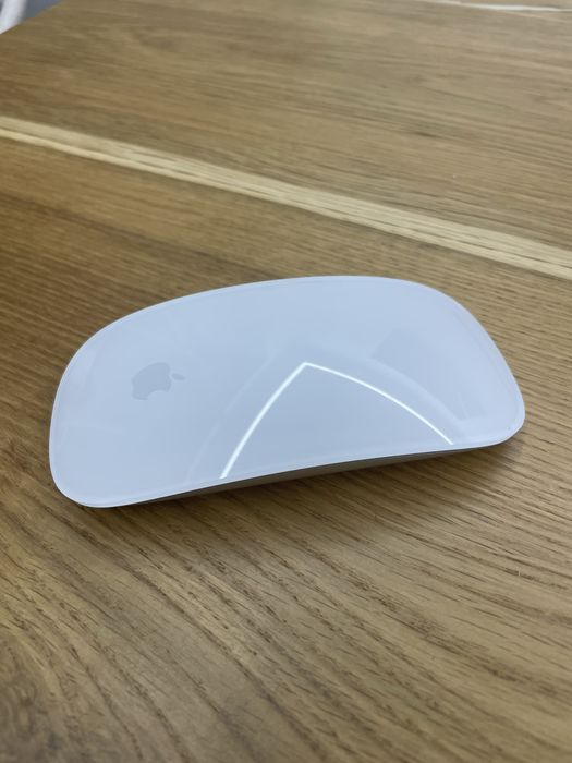 MacBook Air M1,2020 8/256 + Apple Magic Mouse White Multi-Touch