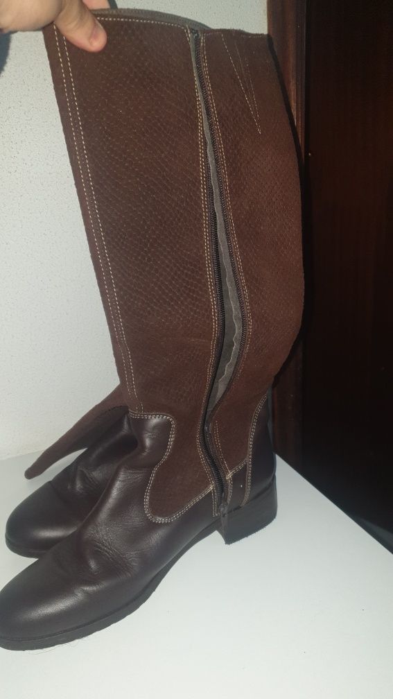 Botas de pele (marca desconhecida)