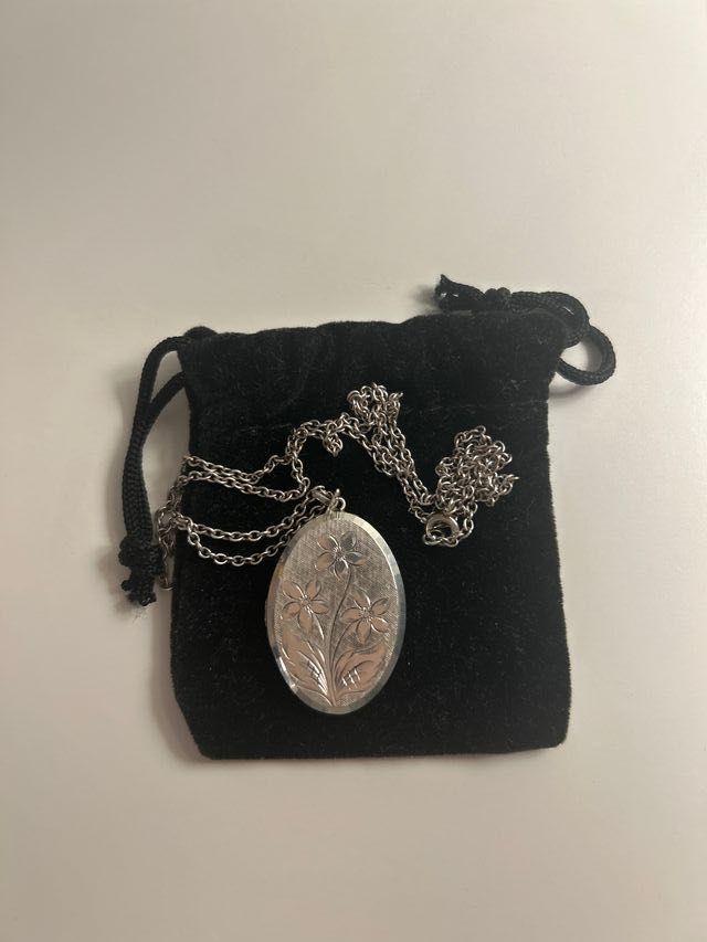 Medalhão antigo Georg Jensen em prata