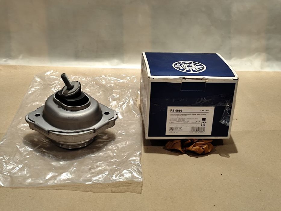 Подушка двигуна мотора BMW X3 (E83) 2003-2010p.