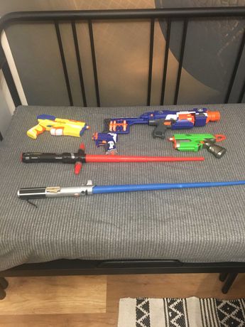 pistolety i miecze Star Wars