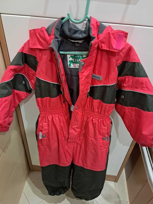 Sprzedam zimowy kombinezon Lassie dla dzieci.