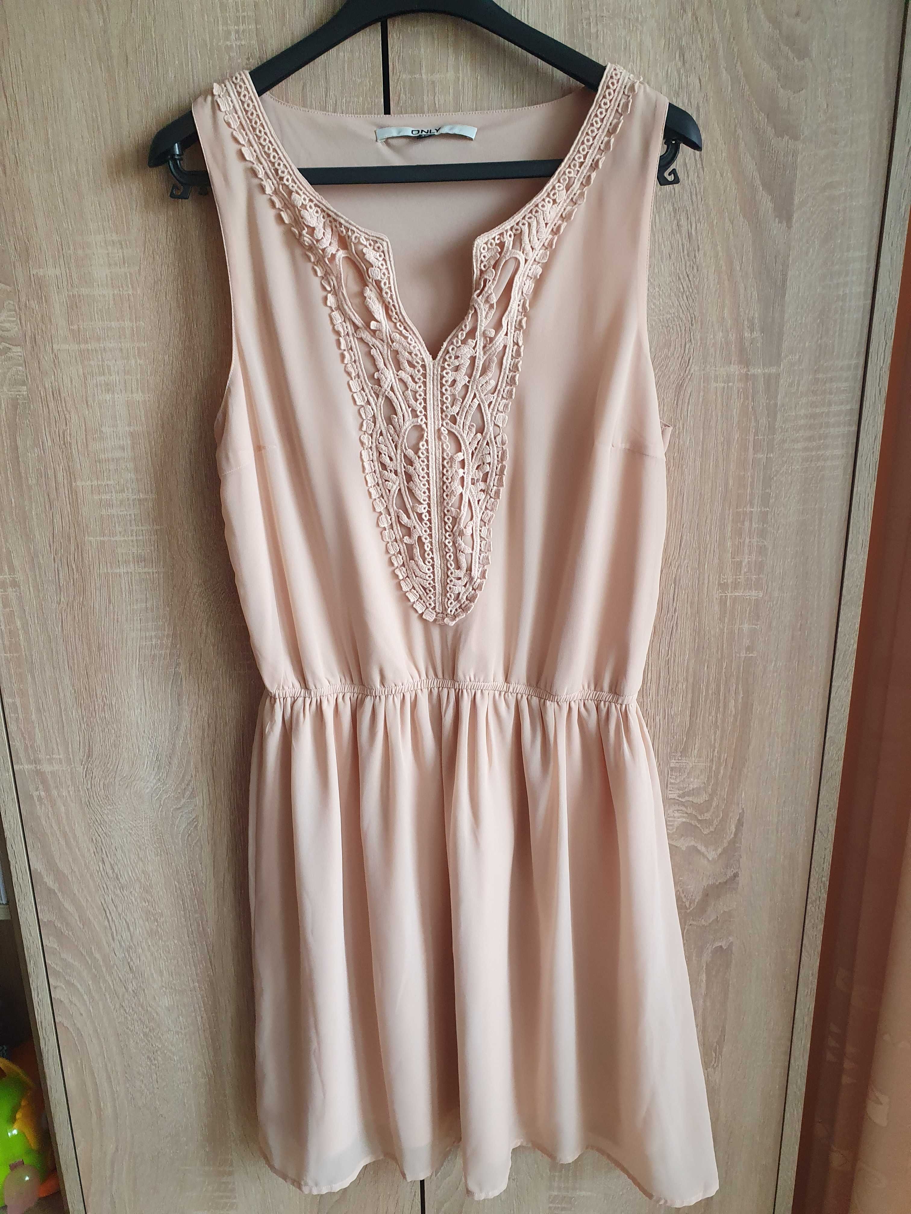 Sukienka brzoskwiniowa rozmiar 38