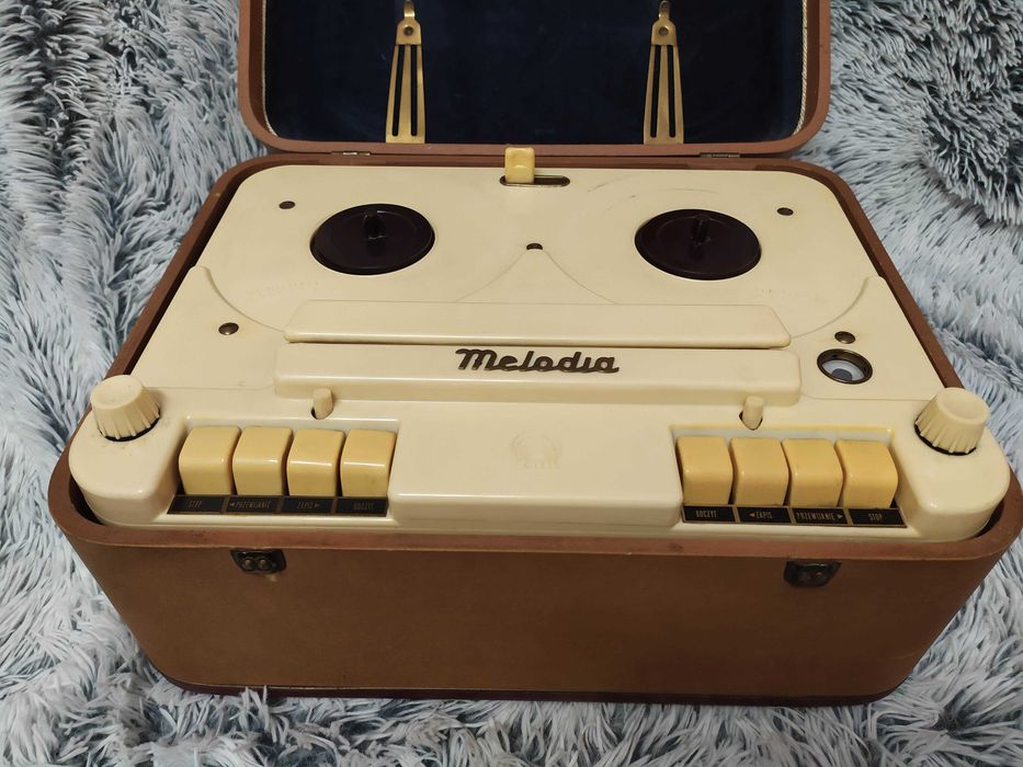 Magnetofon szpulowy Melodia, vintage, PRL