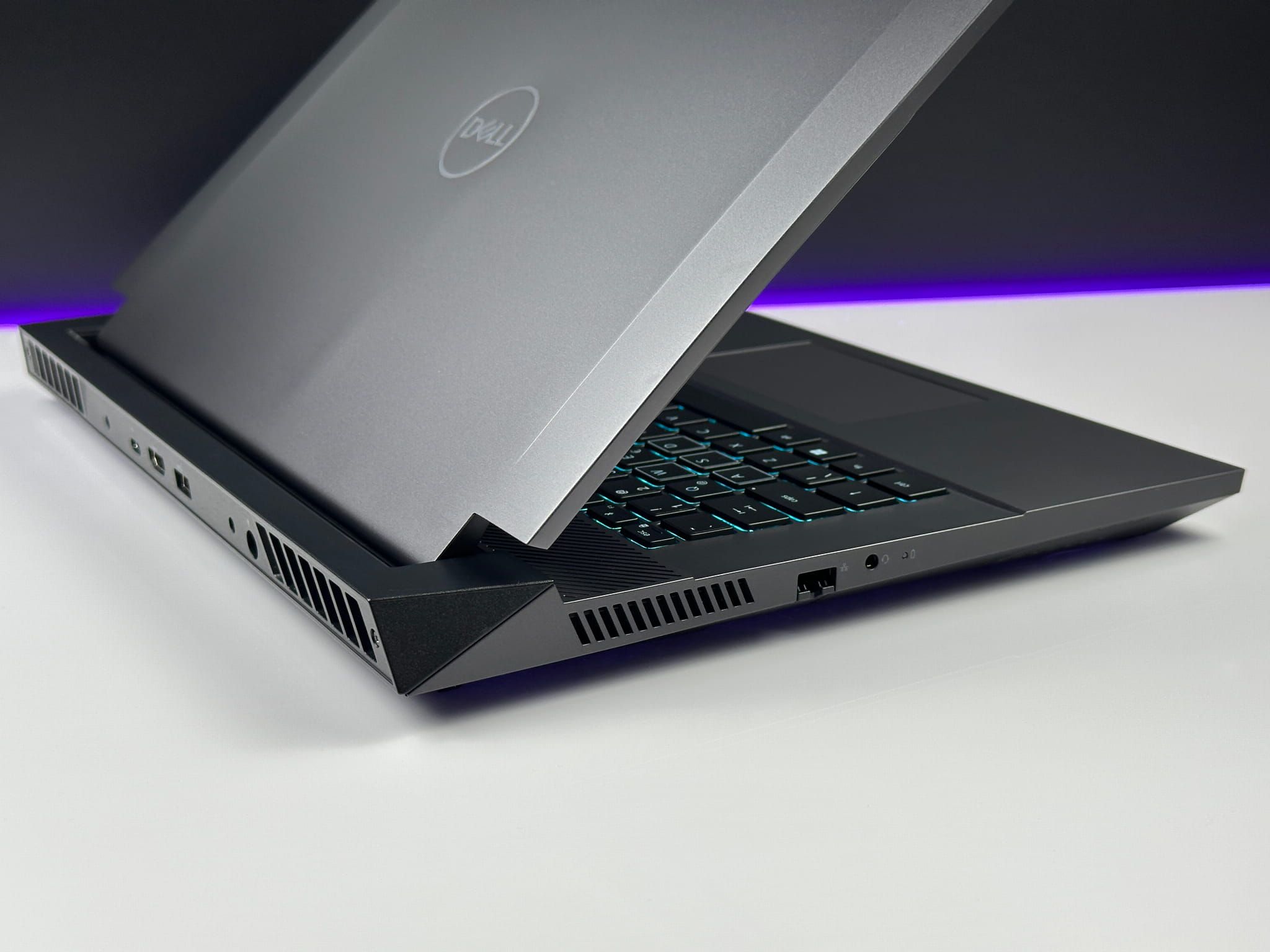 Laptop DELL G16 7630 | i7-13650HX / QHD+ / RTX 4060 / 165Hz / 32GB/1TB