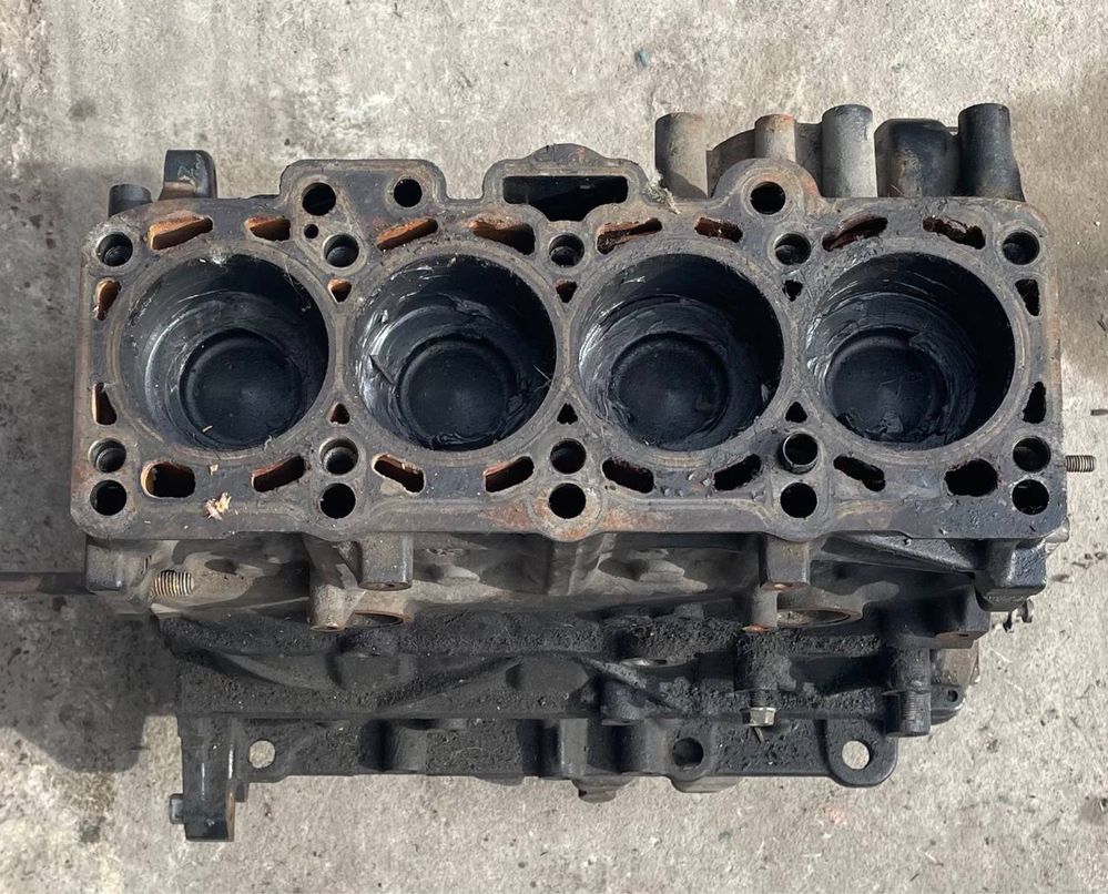 Блок циліндрів VW