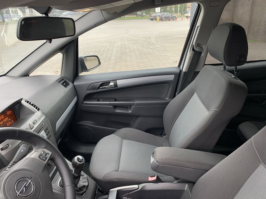 Opel Zafira 2007 року