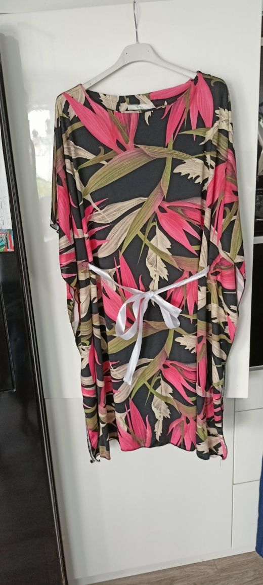 Sukienka kimono w kwiaty r42-52