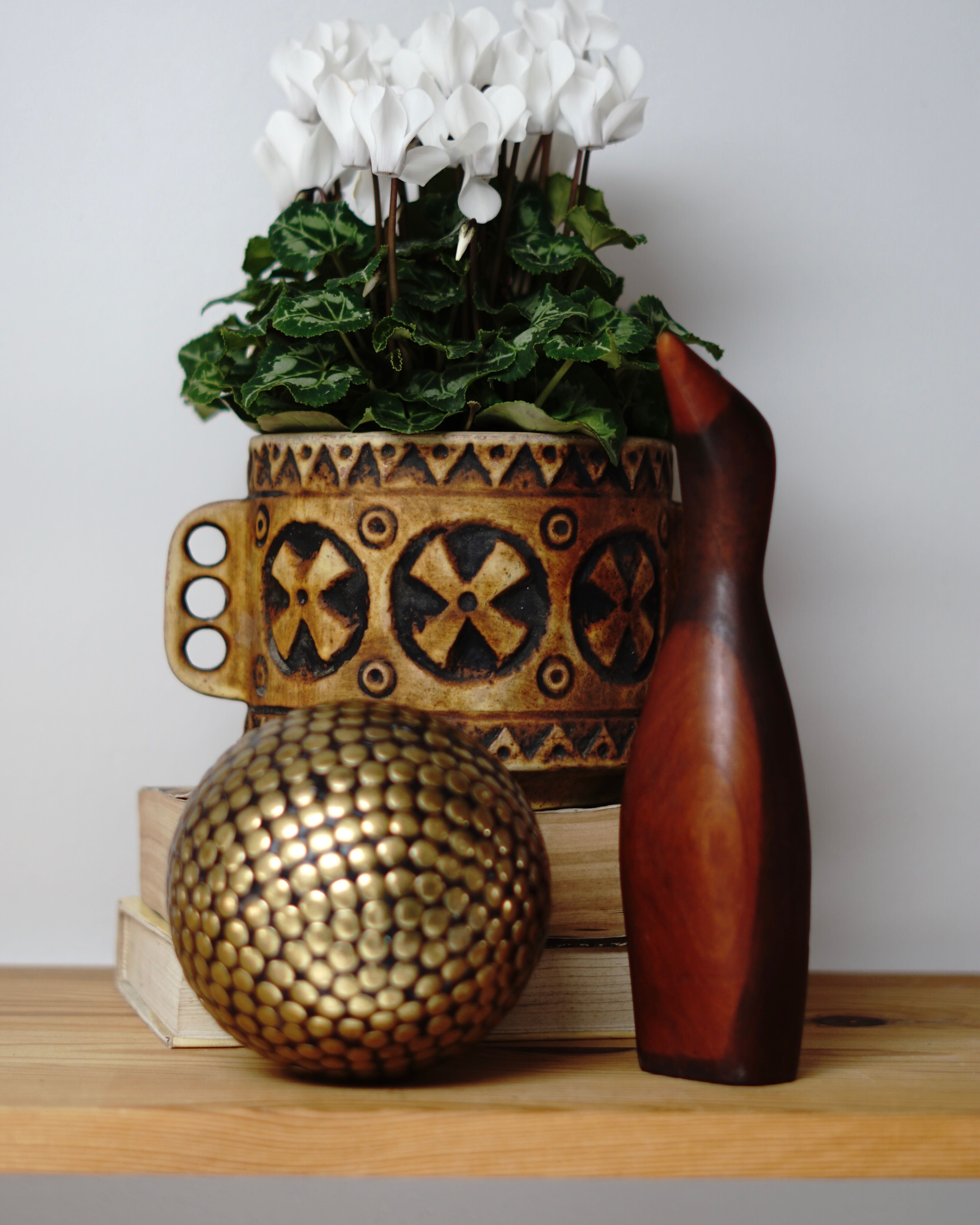 Ceramiczna osłonka na kwiaty Gebruder Spank, seria Exotica.