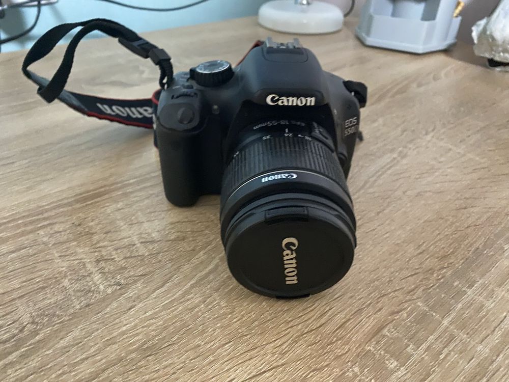 Фотоапарат canon 550d c обьективом 18-55мм