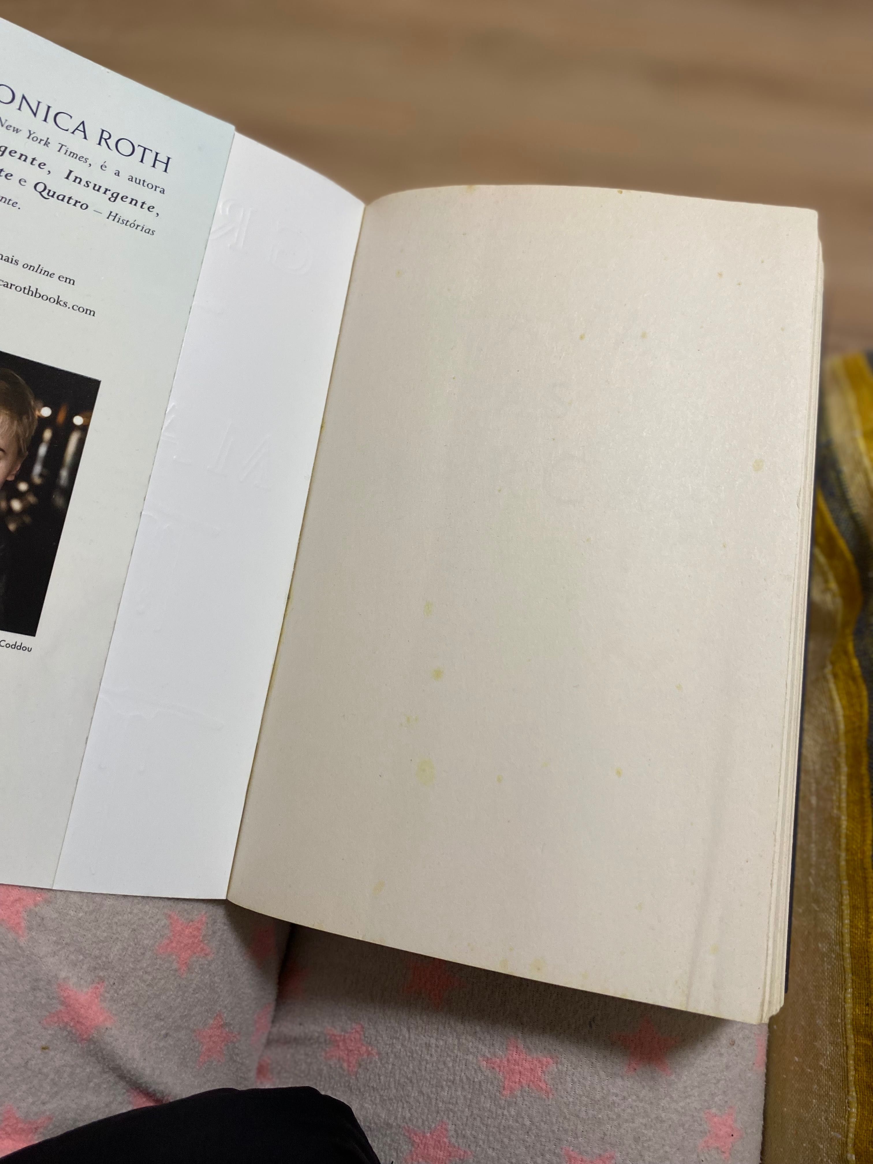 Livro “gravar as marcas” de Veronica Roth