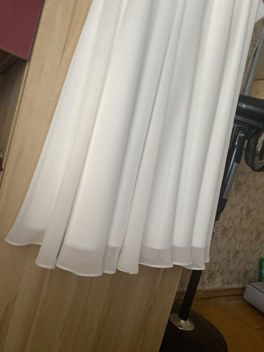 Біла сукня (випускна,весільна)