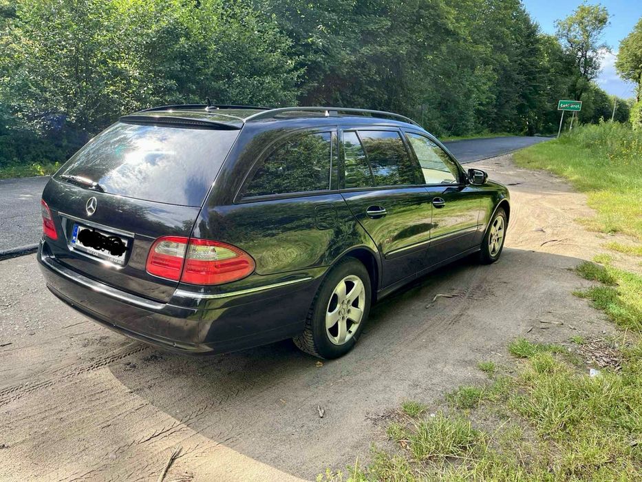 Mercedes- Benz  w211 E320 Avangarde