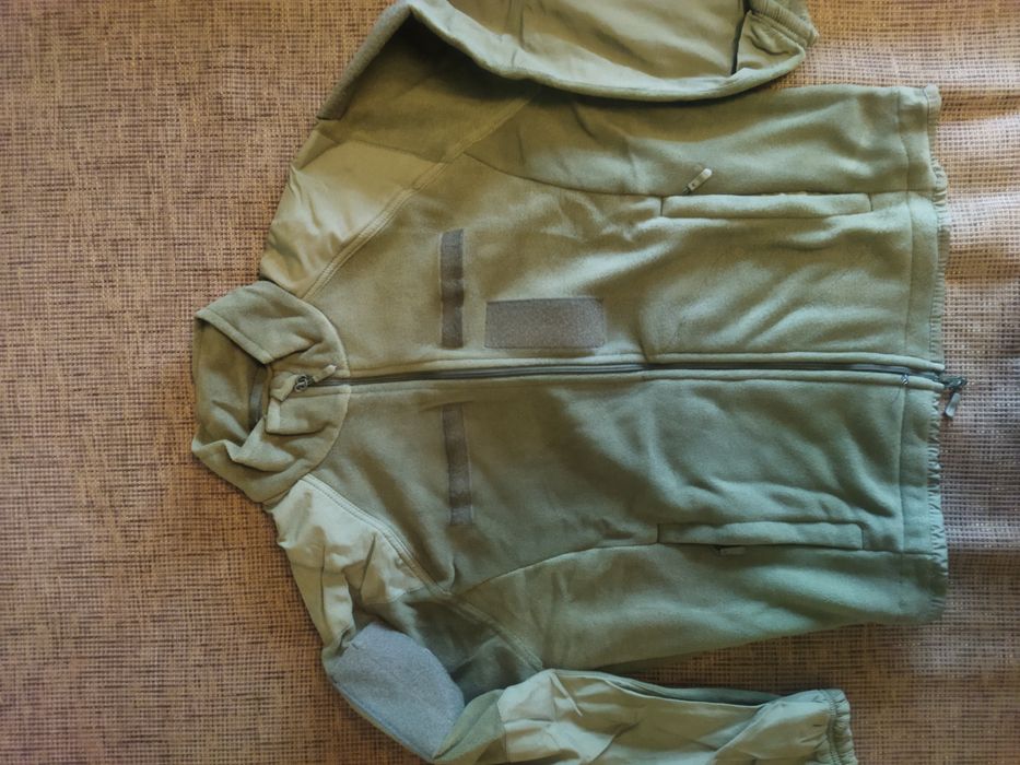 Куртка флісова нова