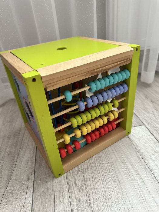 Бізі куб, сортер, годинник, лабіринт