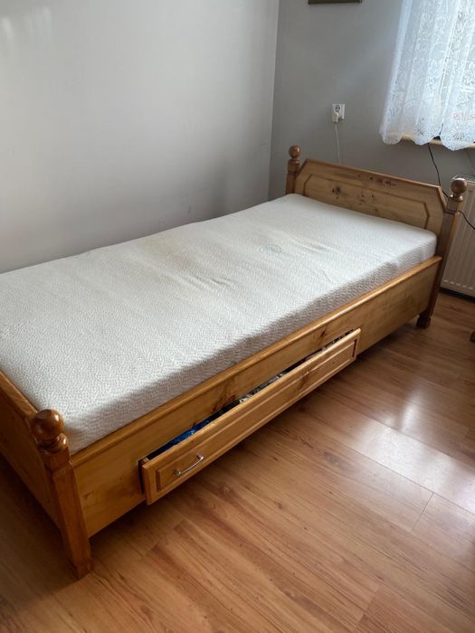 Łóżko lite drewno