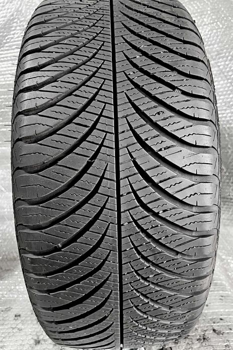 Шини Б/в 215.50.17 пара Goodyear