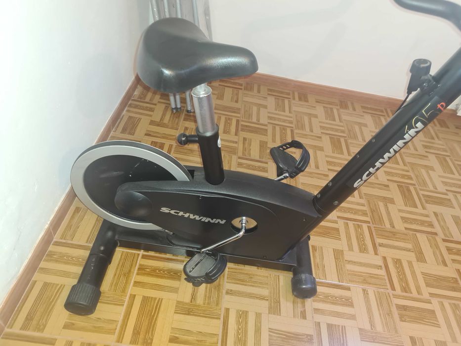 Bicicleta elétrica e máquina de caminhar