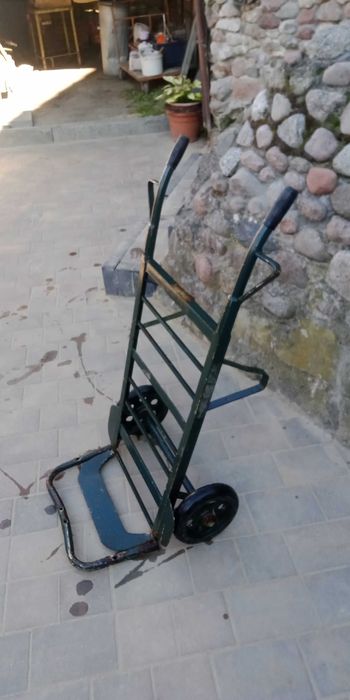 Wózek budowlany do cegieł i kostki