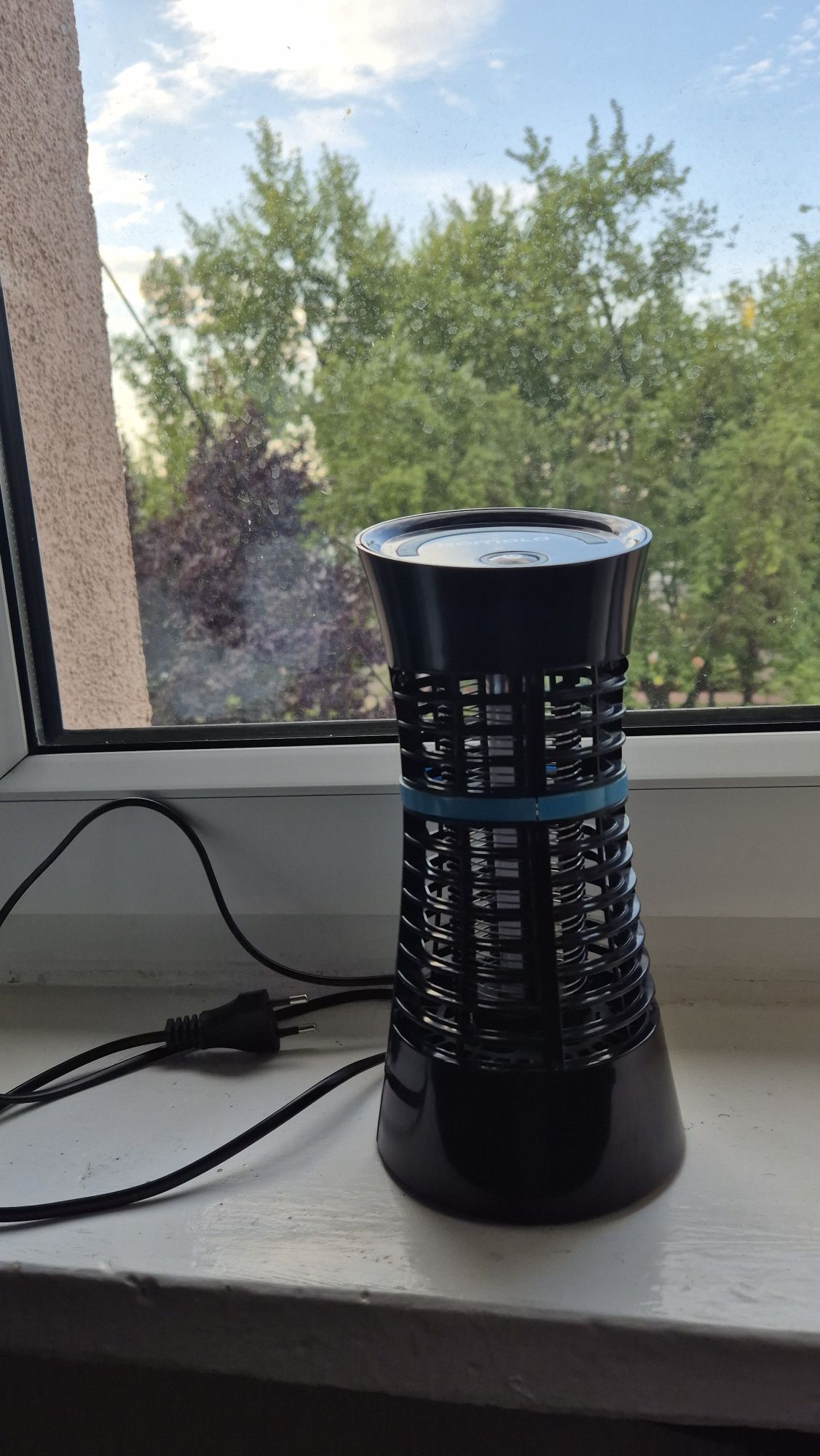 Lampa owadobójcza Qomolo