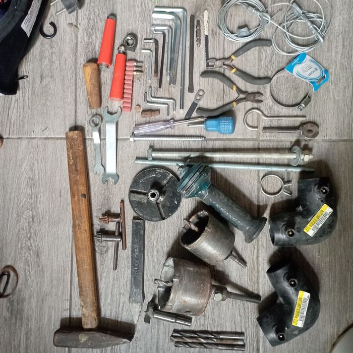 Narzędzia ręczne wiertła młotek - cena za zestaw