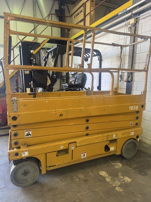 Plataforma elevatoria eletrica usada 10mt (ESTREITA)