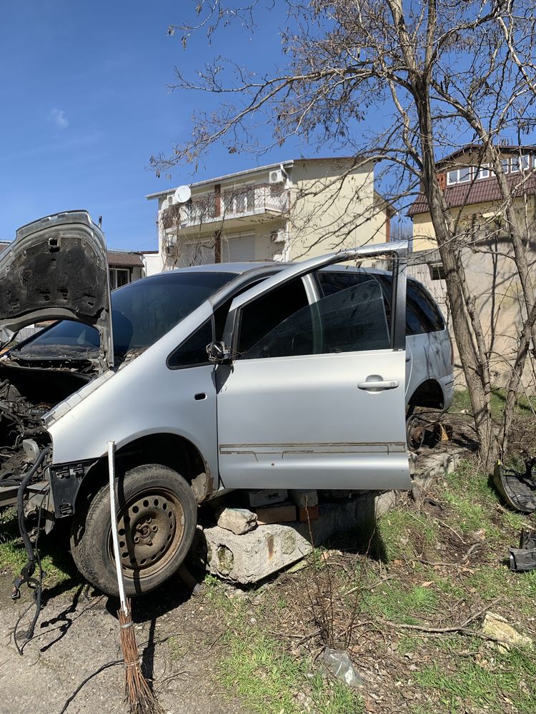 Шаран под разбор, кузов целый, двигатель коробка мкп