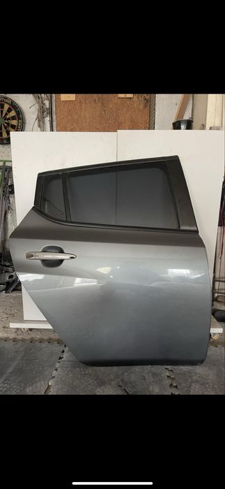 Дверь права перед зад двери ниссан лиф 2 nissan leaf ze1 ze01 KAD 2020