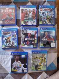 Lote de Capas PlayStation 4 ( não tem jogos nem manuais)