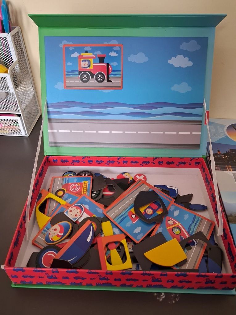 Magnetyczna tablica - układanka Playtive,