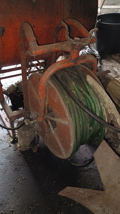 Depósito para venda para trator