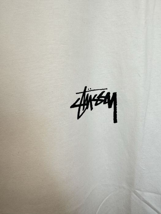 tshirt branca stussy