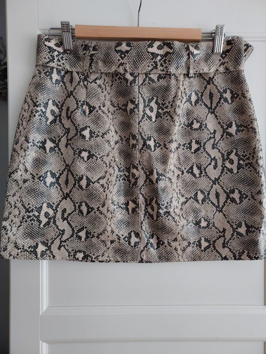 Spódnica Boohoo imitacja skóry węża L/40/12