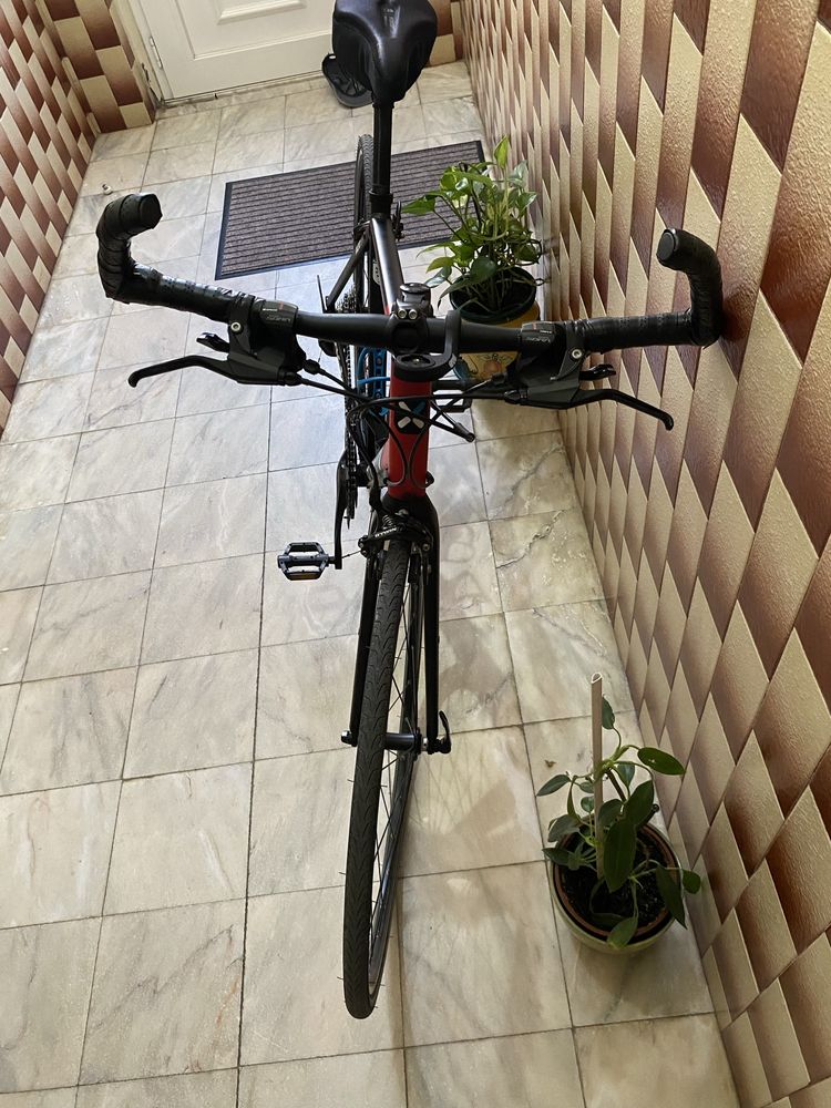 Bicicleta estrada Triban 520 FB 9 velocidades