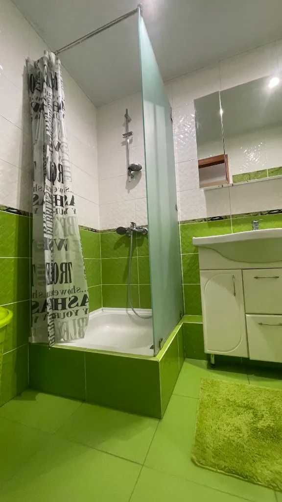 Продам  3к квартиру с ремонтом ж/м Приднепровск/Левый берег
