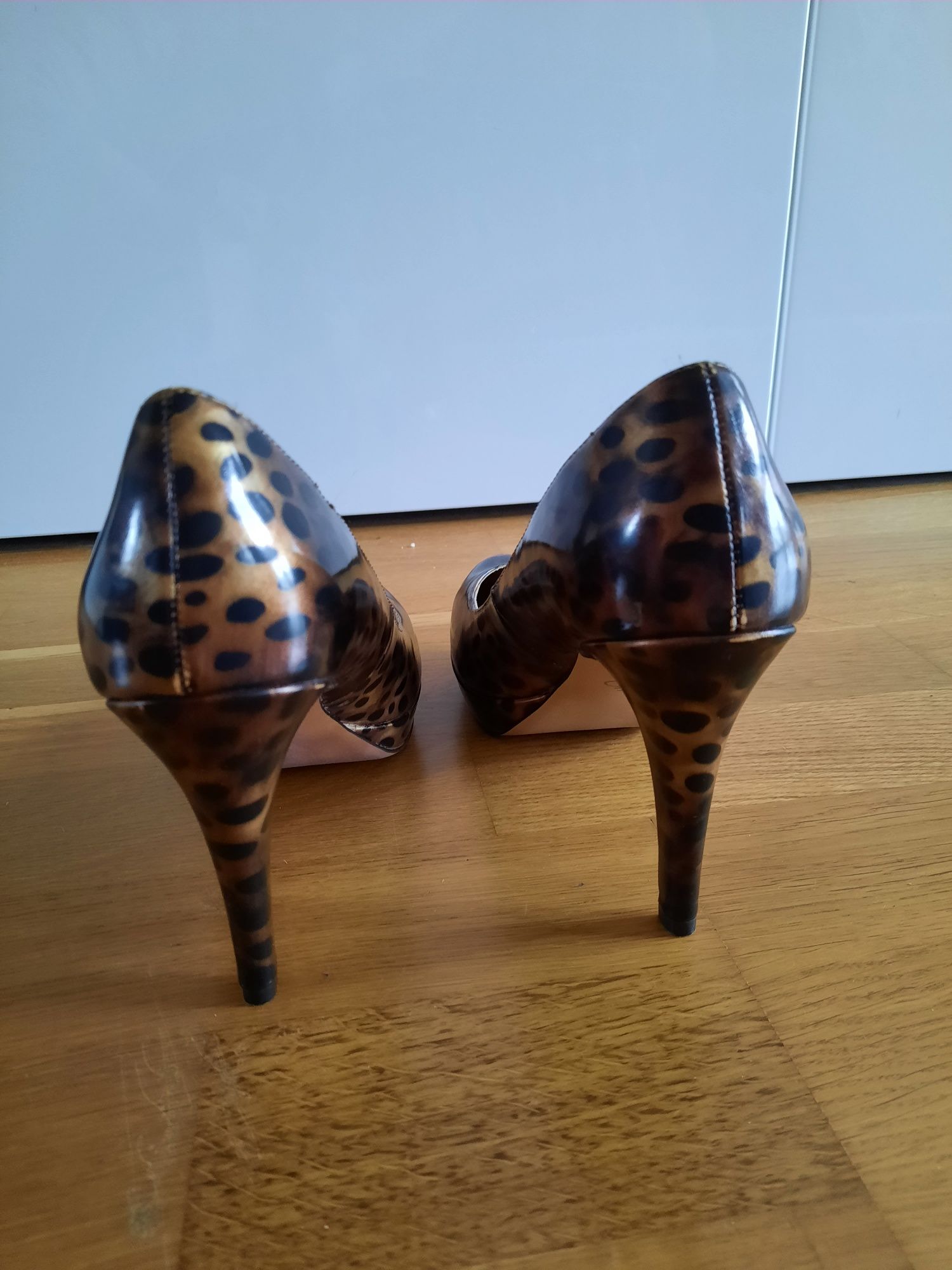Szpilki w panterke 38.5, buty na obcasie w panterkę 38.5, buty na ślub