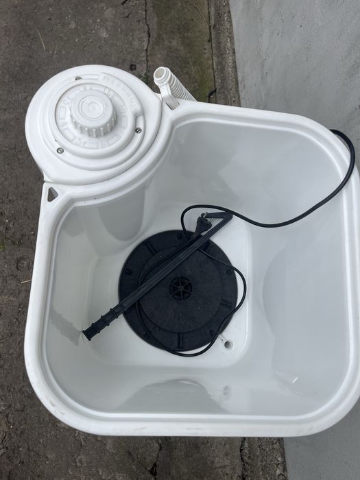 Машинка пральна