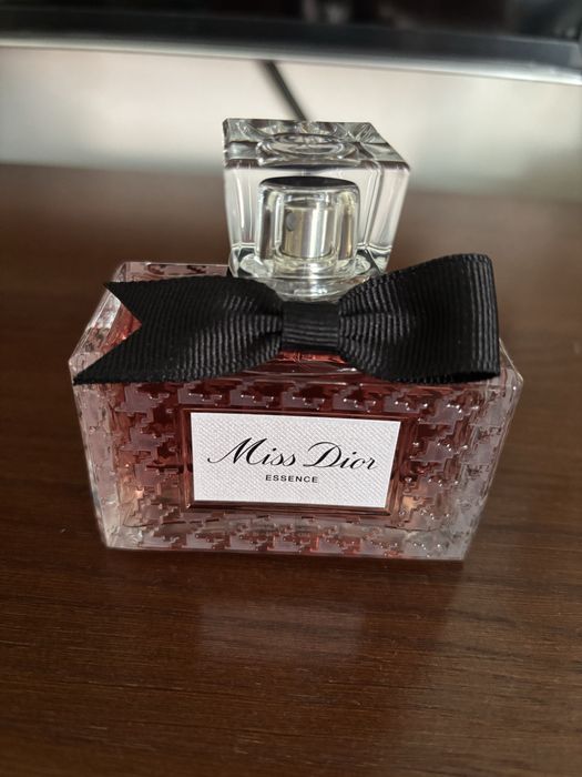 Dior Miss Dior essence
