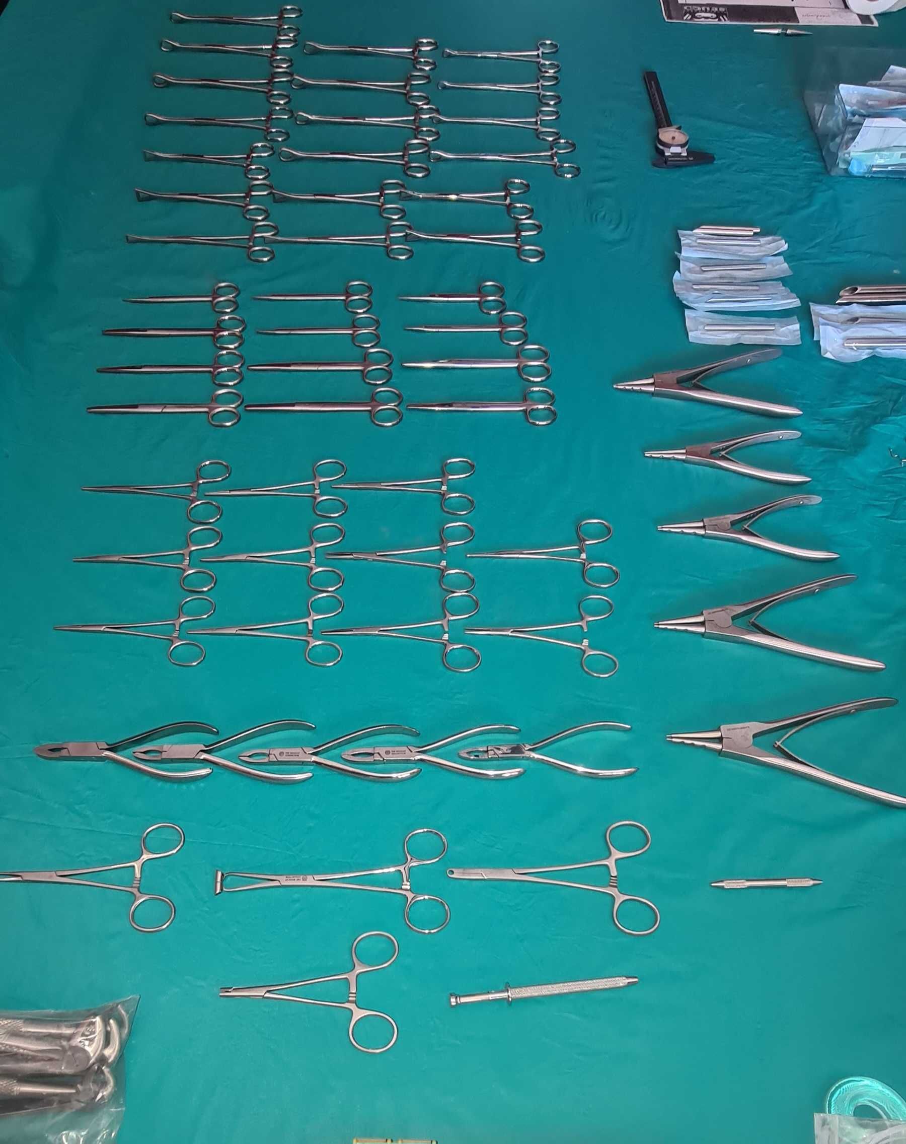 Equipamento de estudio de body piercing