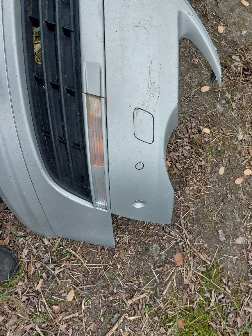 Zderzak przod passat b6 la7w r line