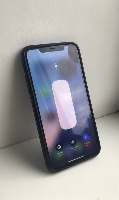 Продам iPhone 11 Pro Max