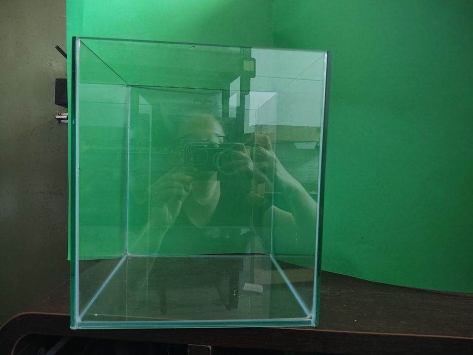 Aquário  cubo 28/25/25