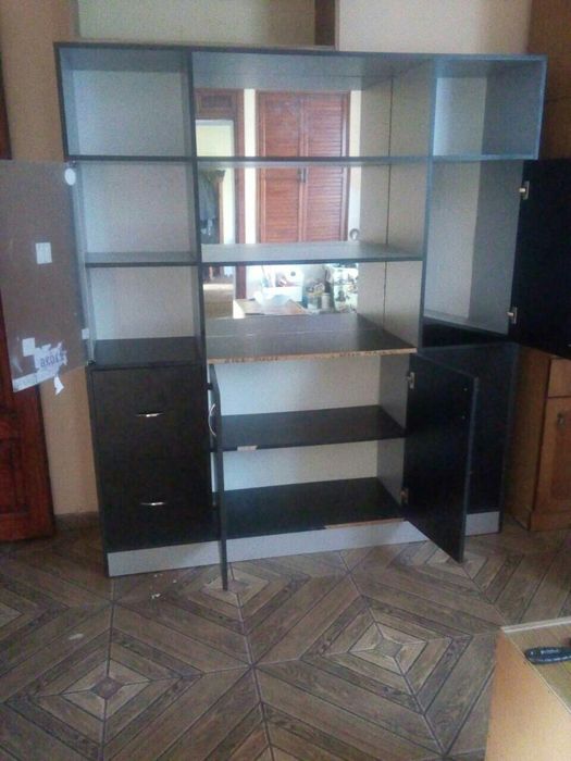 продам шкаф большой