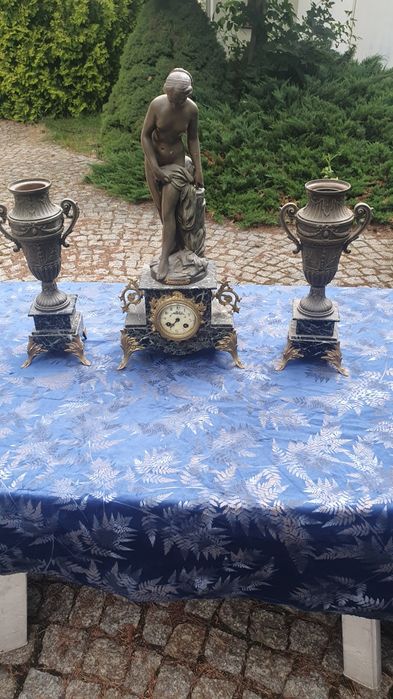 Francuski zegar kominkowy, stojący z przystawkami