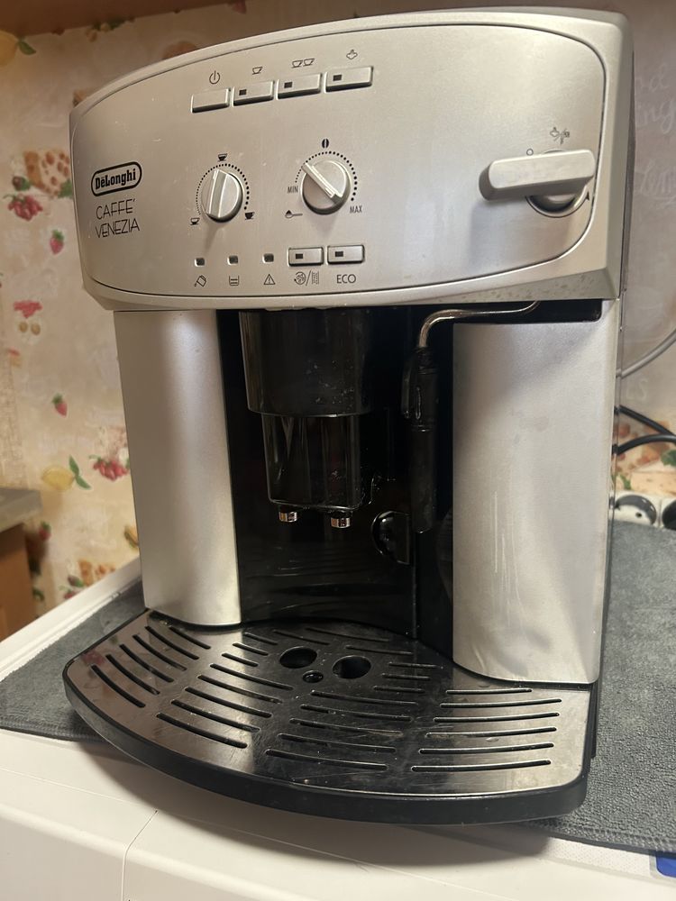 Кофемашина Delonghi Caffe Venezia Eco б/у